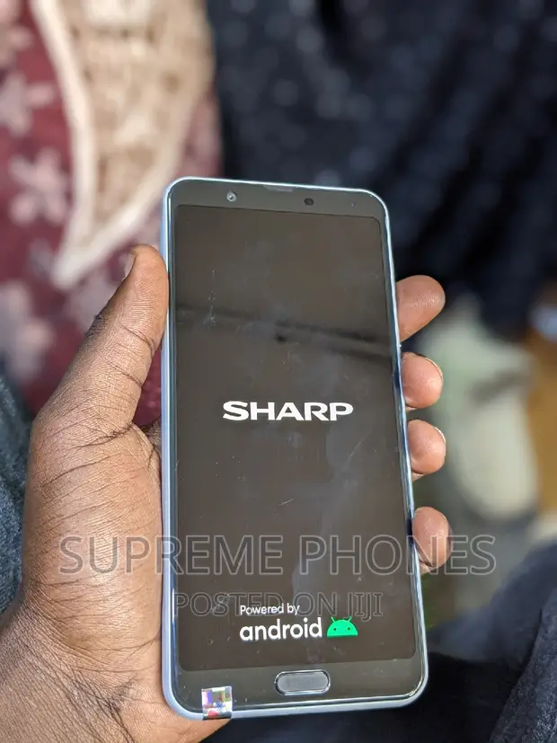 Sharp Aquos Sense 3 Plus SHV46 128 GB Silver in Central