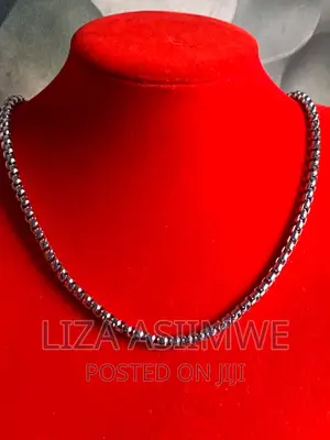 Men’S Simple Necklaces Available