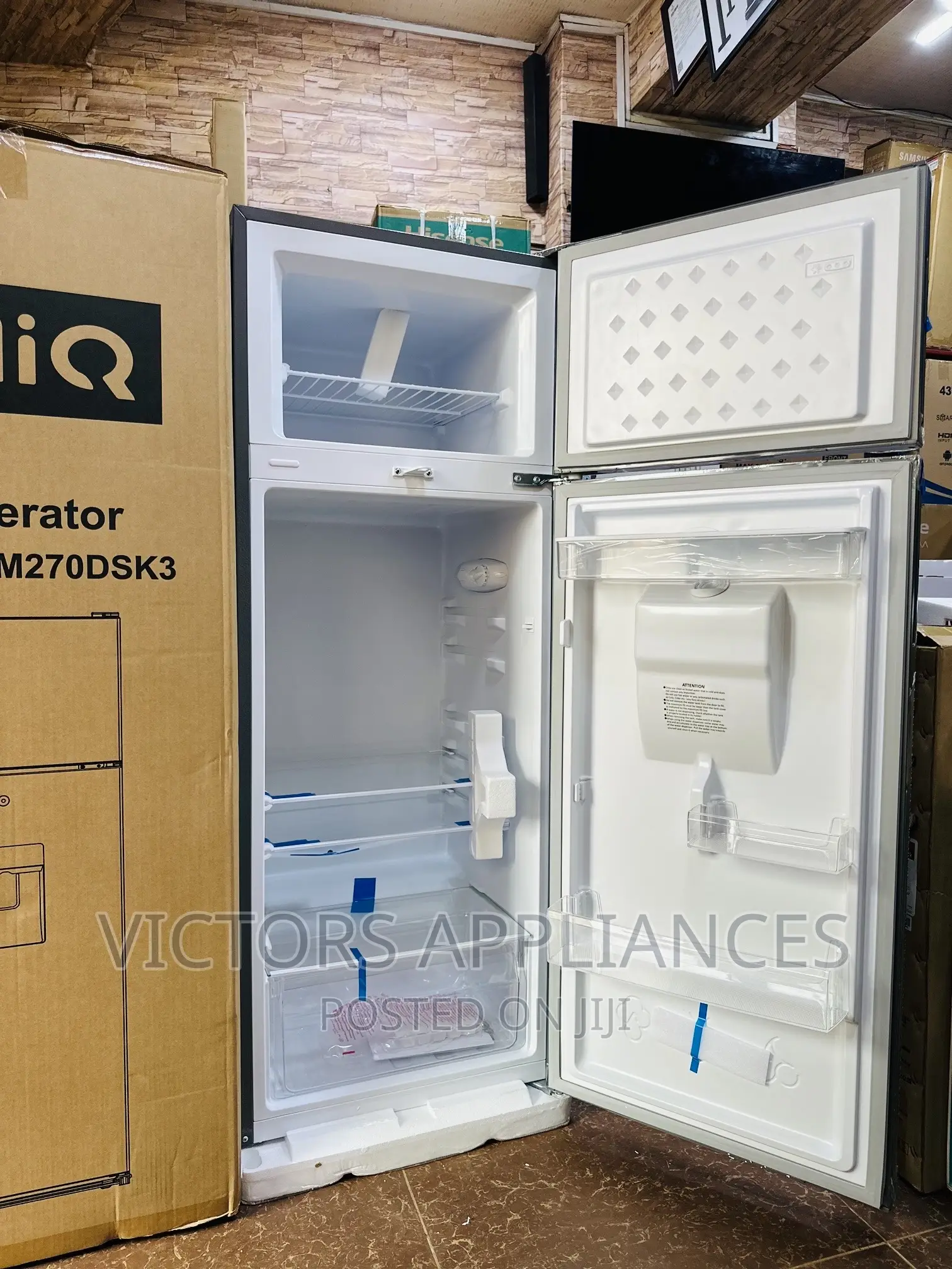 Chiq 270 Liters Double Door Fridge With Water Dispenser