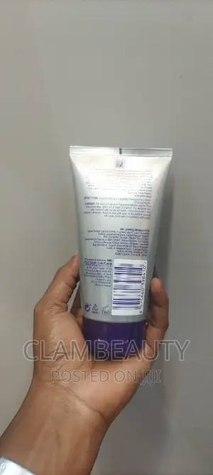 Clean Clear Advantage Spot Control Daily Wash Oil Free