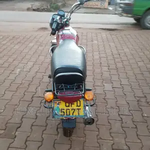 Bajaj Boxer 2022 Red