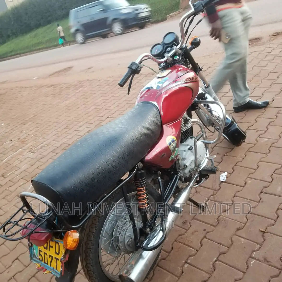 Bajaj Boxer 2022 Red