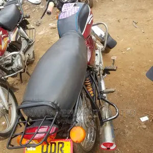 Bajaj Boxer 2016 Red