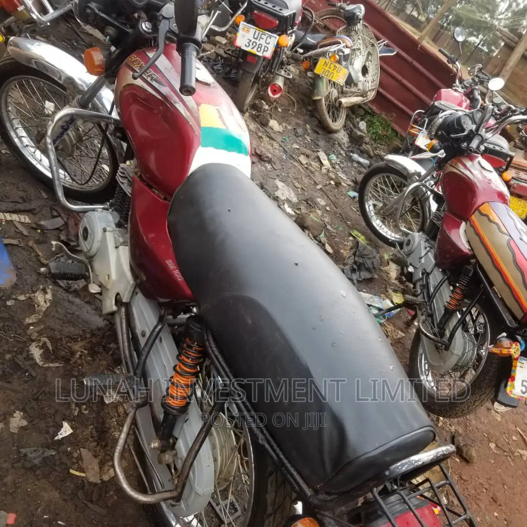 Bajaj Boxer 2020 Red