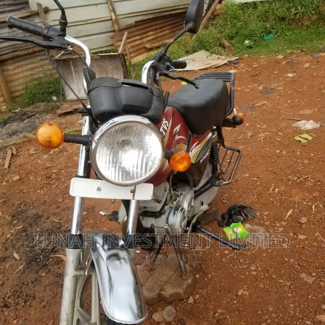 Bajaj Boxer 2023 Red