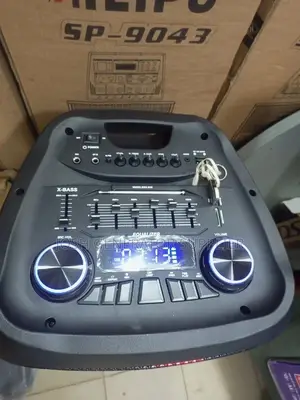 12" Cortina Rechargeable Speaker