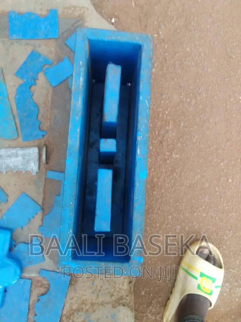 Block Moulds /4 Inches Mould/Concrete Block Moulds