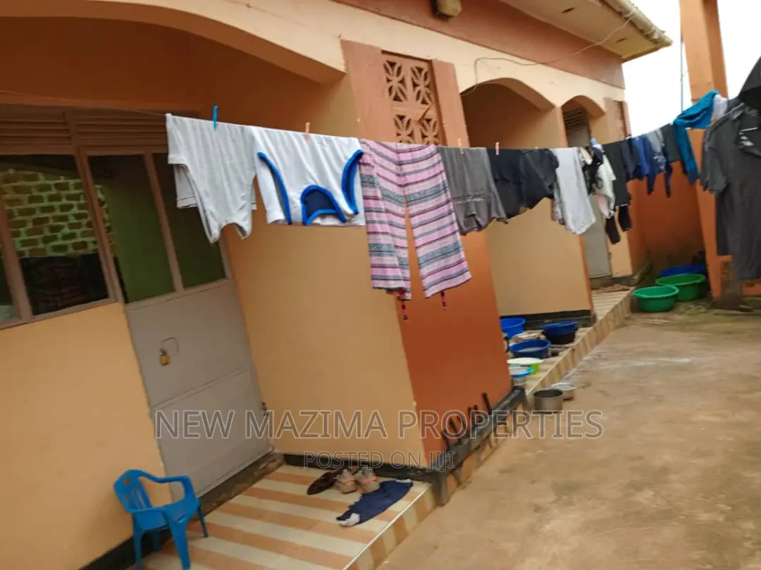 3bdrm House in Bulenga Town, Central Division for sale