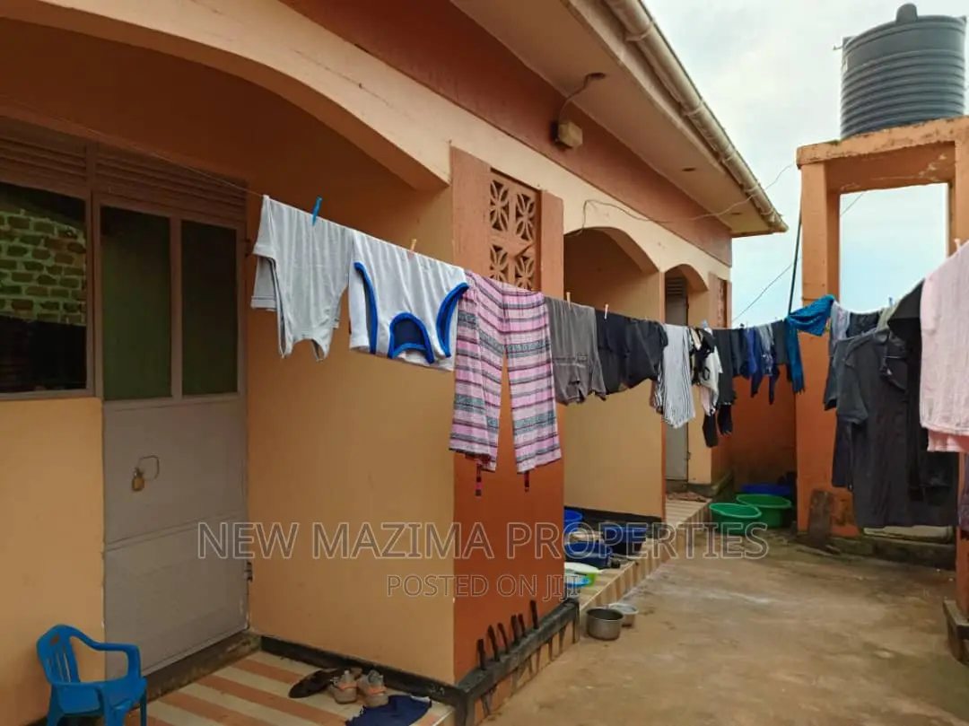 3bdrm House in Bulenga Town, Central Division for sale