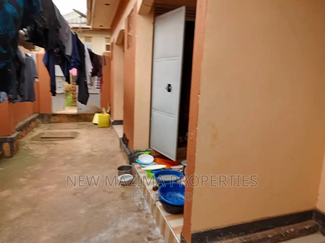 3bdrm House in Bulenga Town, Central Division for sale