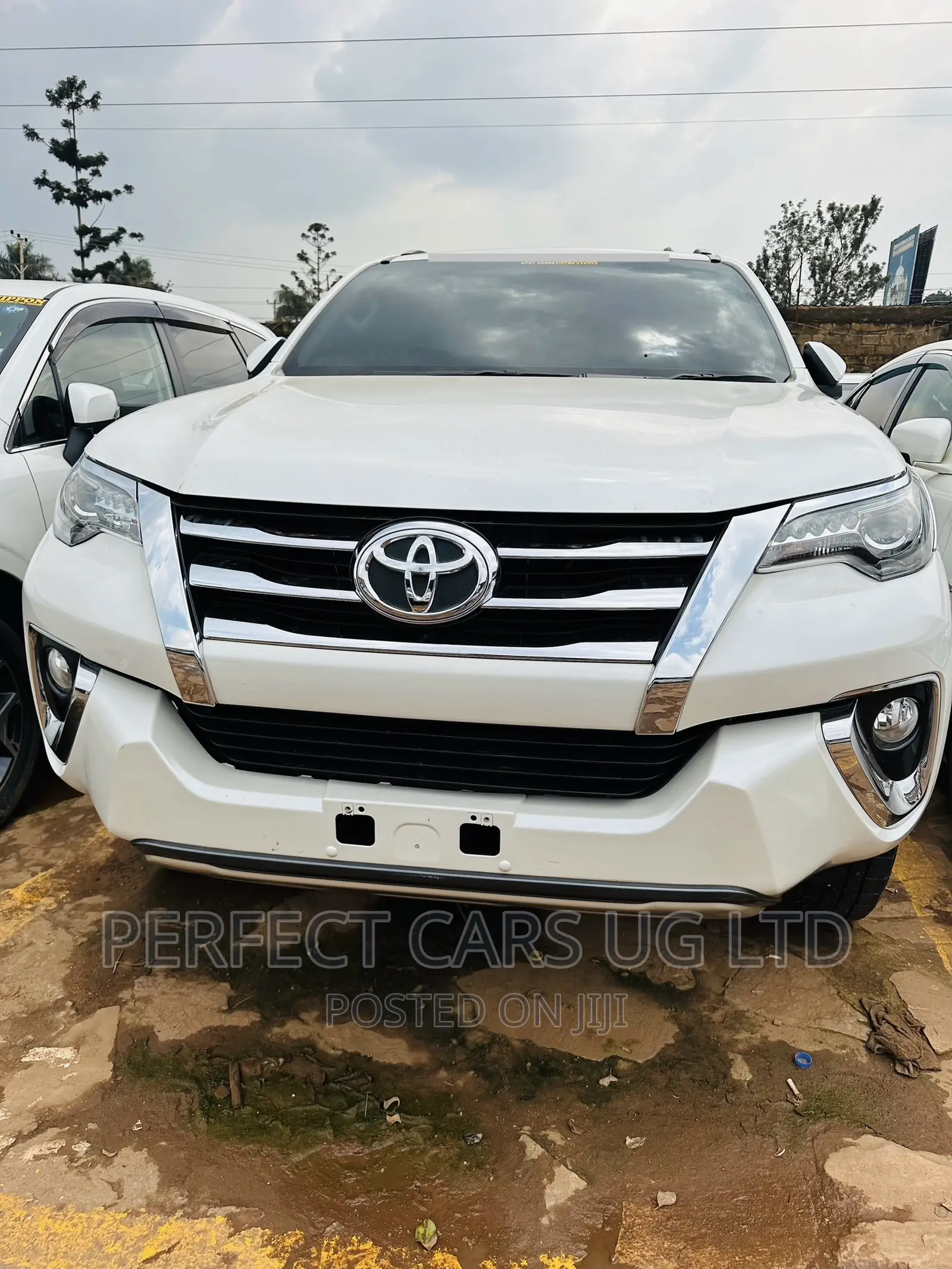 Toyota Fortuner 2.7 AWD 2013 Off white