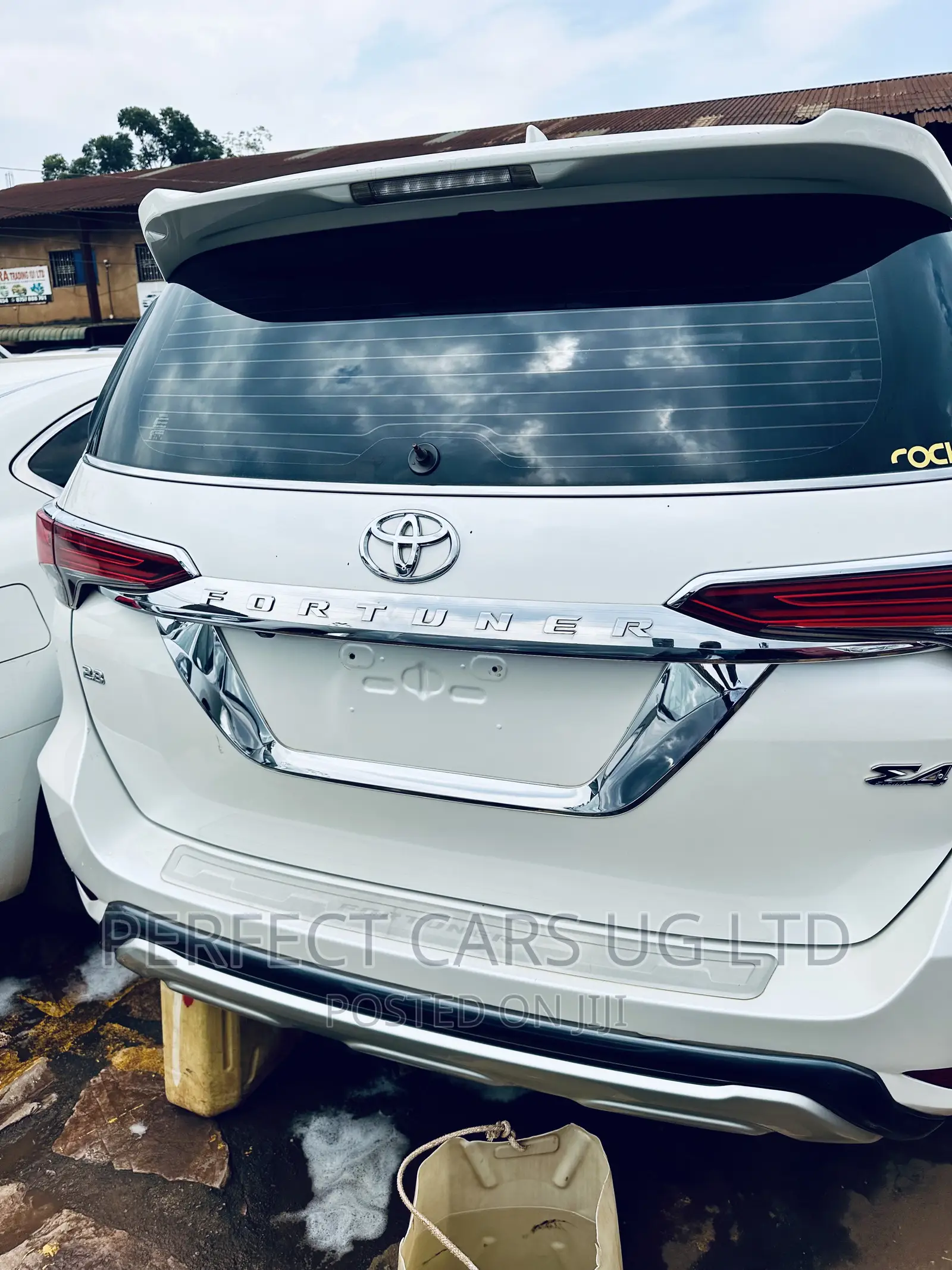 Toyota Fortuner 2.7 AWD 2013 Off white