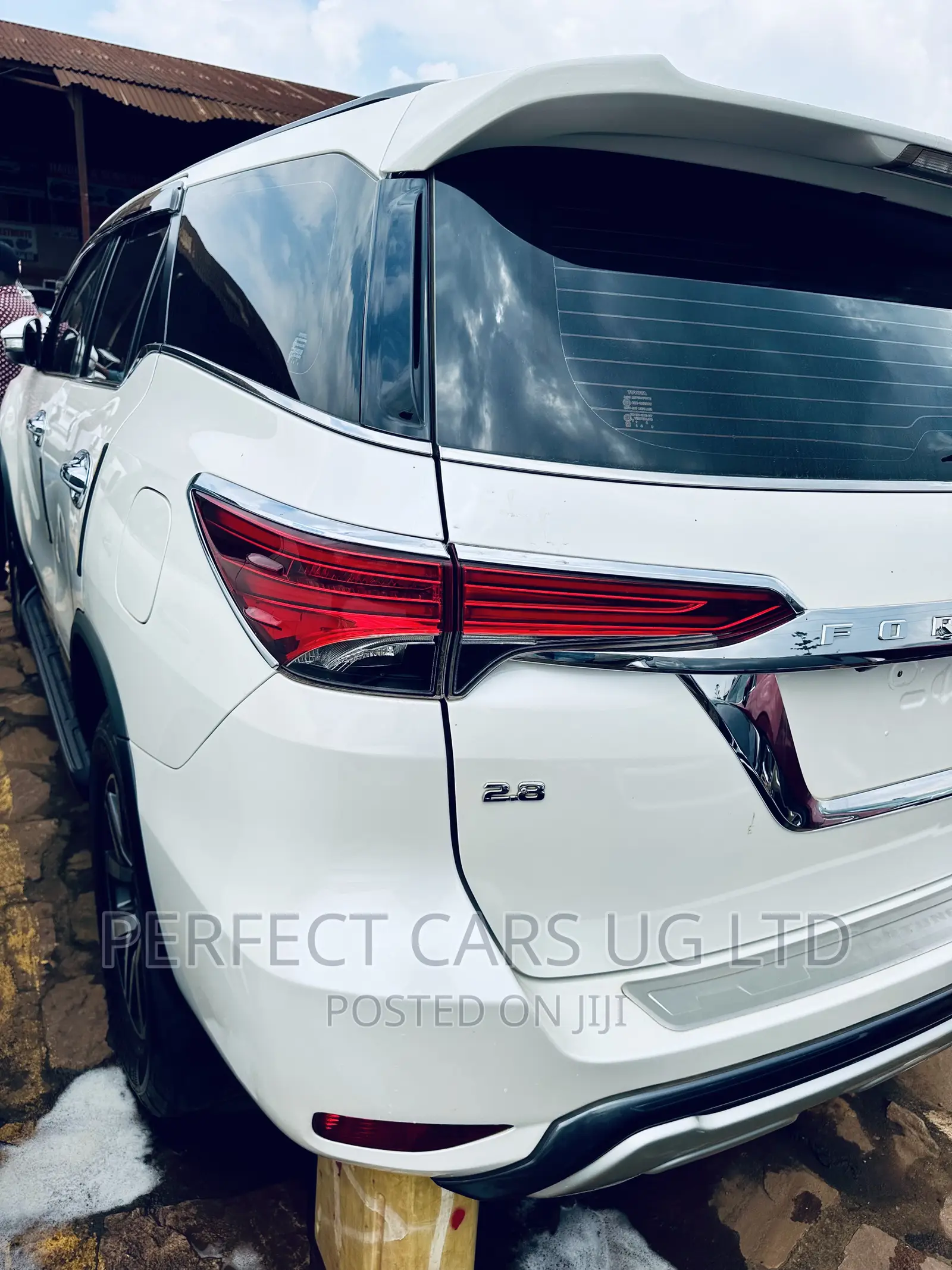 Toyota Fortuner 2.7 AWD 2013 Off white