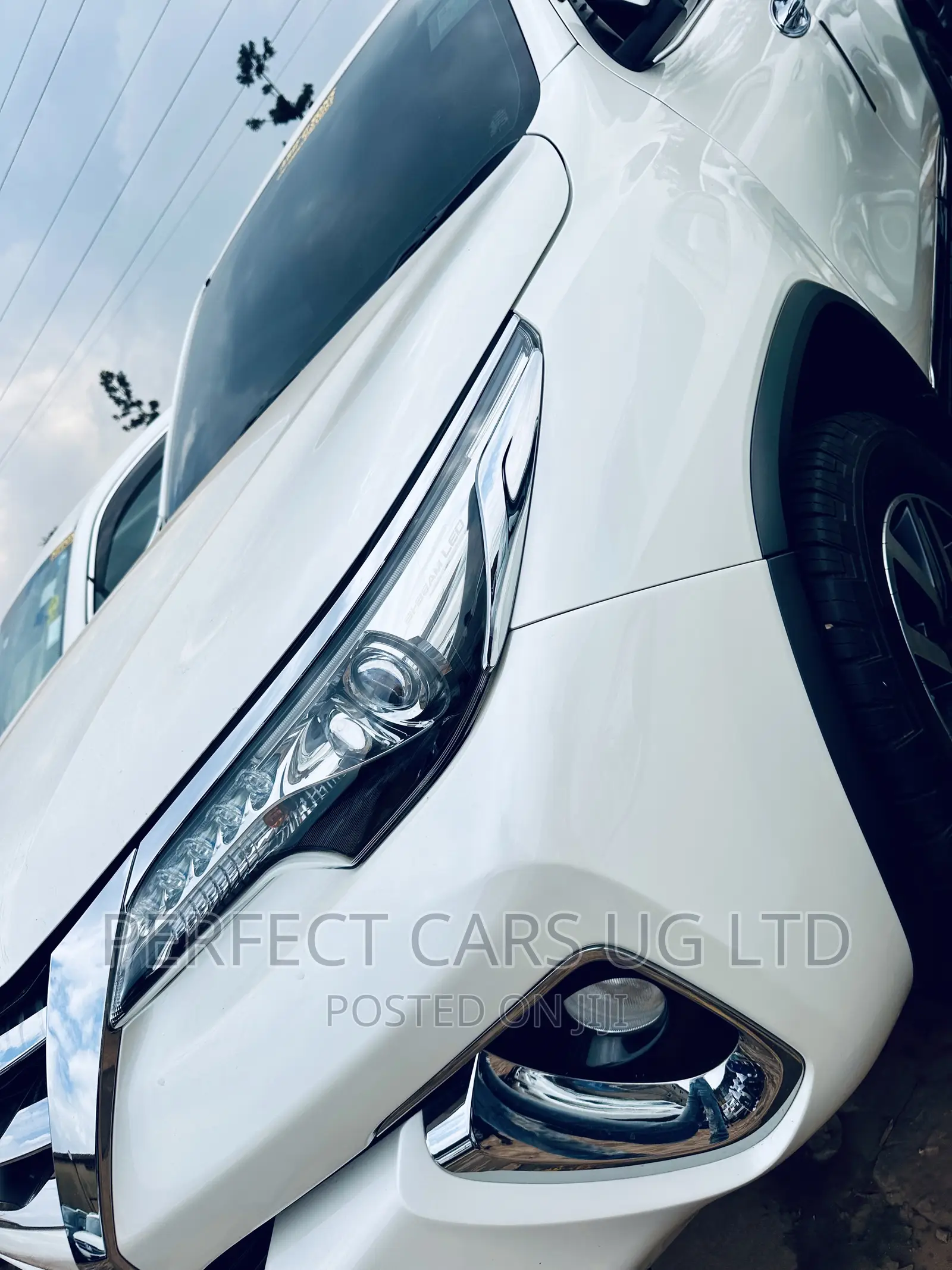 Toyota Fortuner 2.7 AWD 2013 Off white