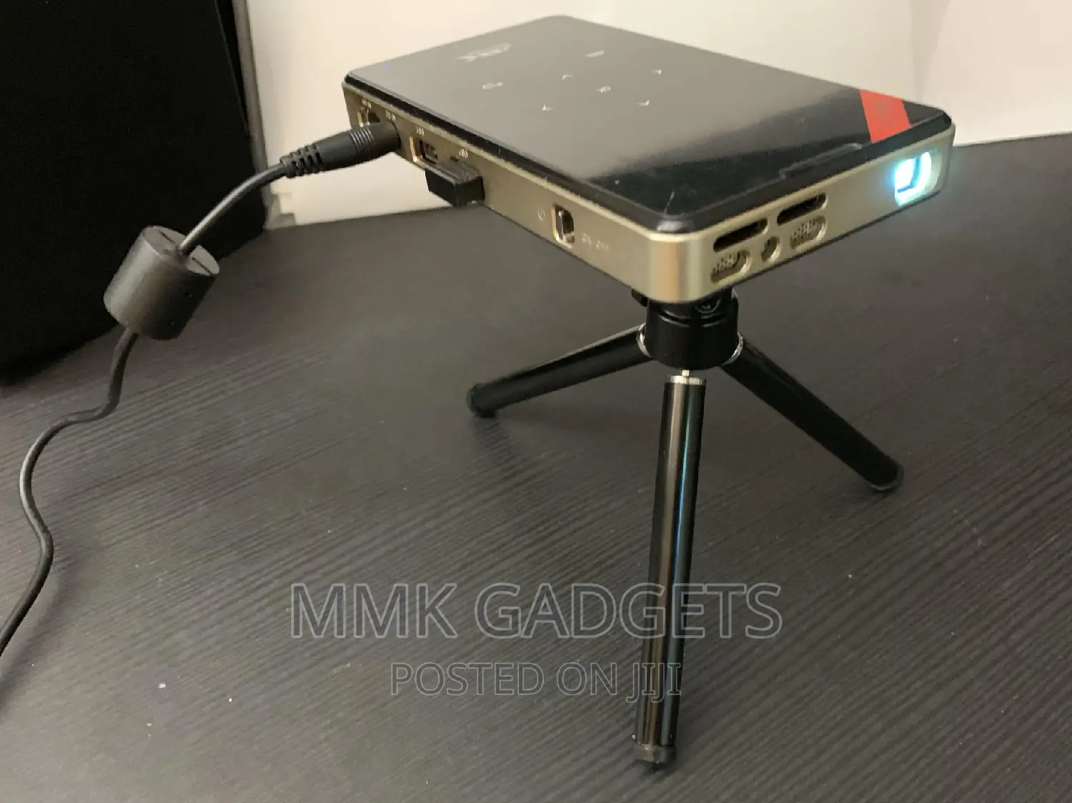 Borrego Mini Projector