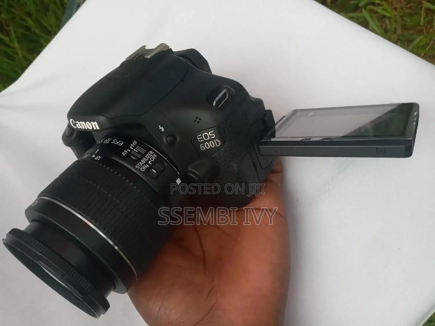 CANON EOS 600D (Photo and Video) Camera.