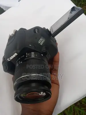 CANON EOS 600D (Photo and Video) Camera.