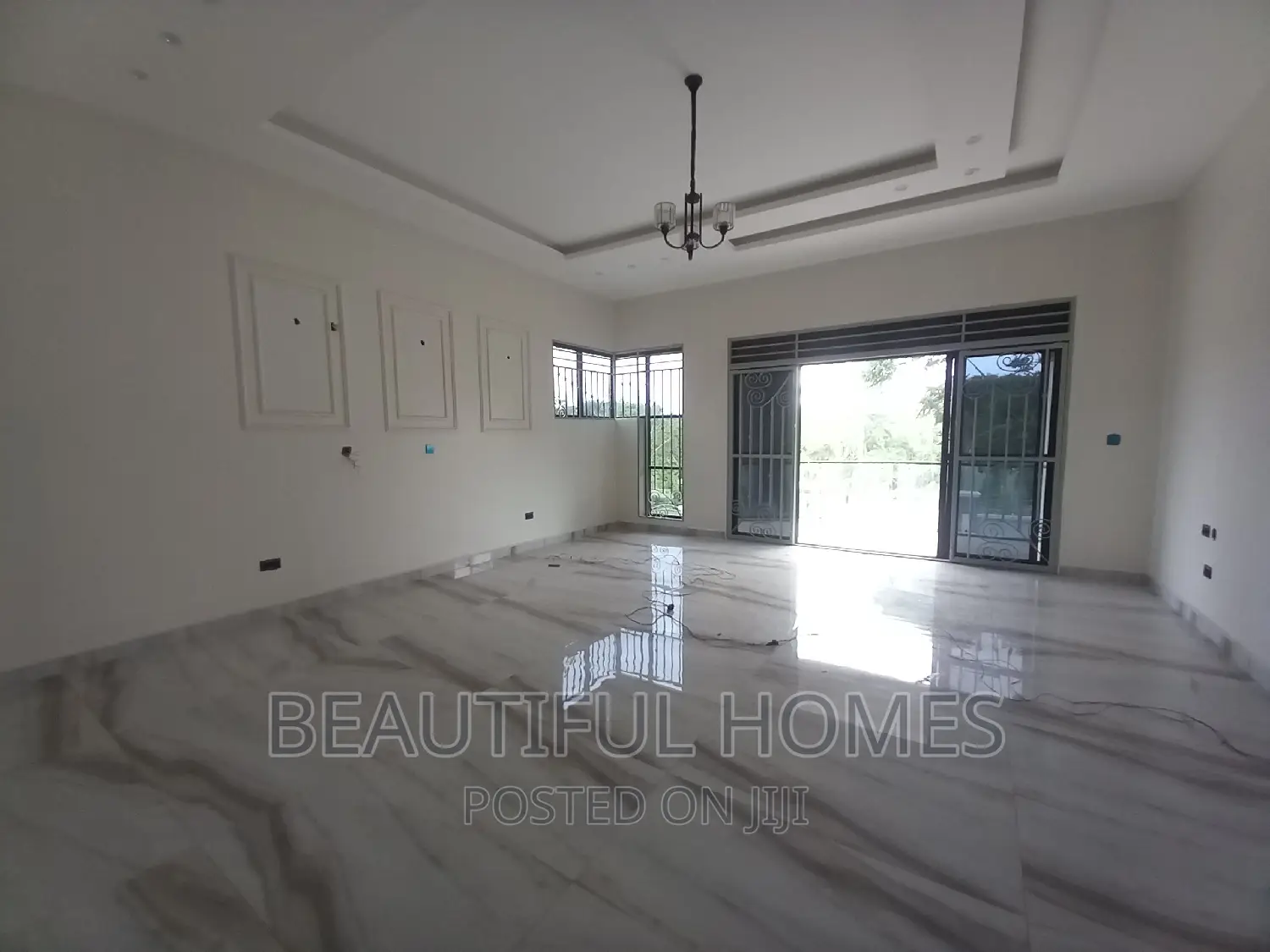Furnished 6bdrm House in Kira Ministers for sale