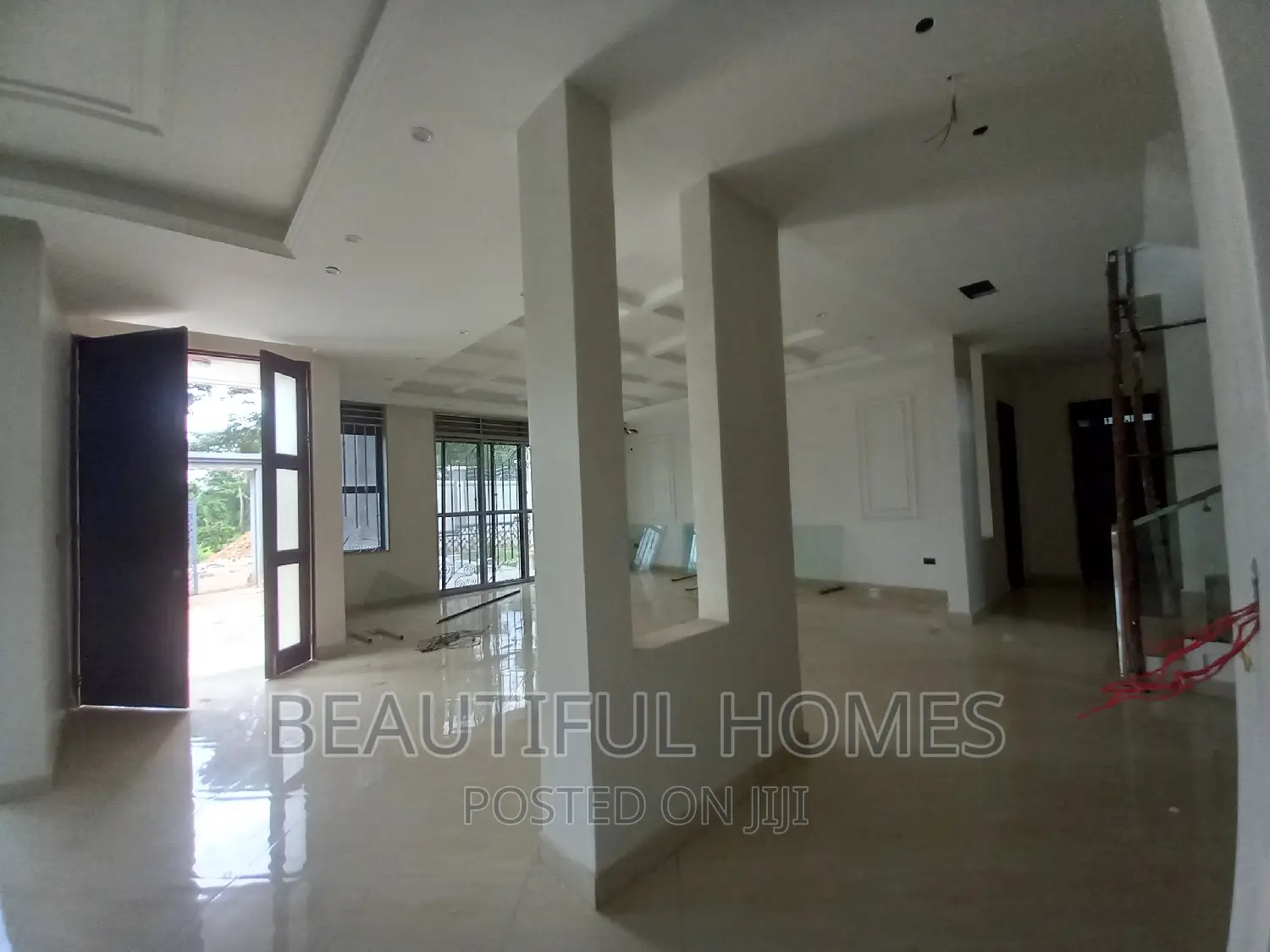 Furnished 6bdrm House in Kira Ministers for sale