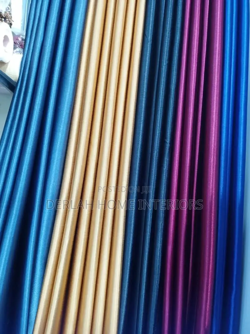 High Quality UAE Curtain Fabric Each Set With a Net