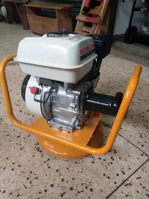 Concrete Vibrator Honda and Poker 45MM