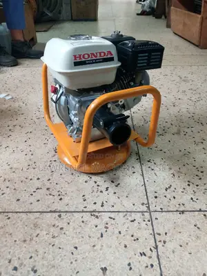 Concrete Vibrator Honda and Poker 45MM