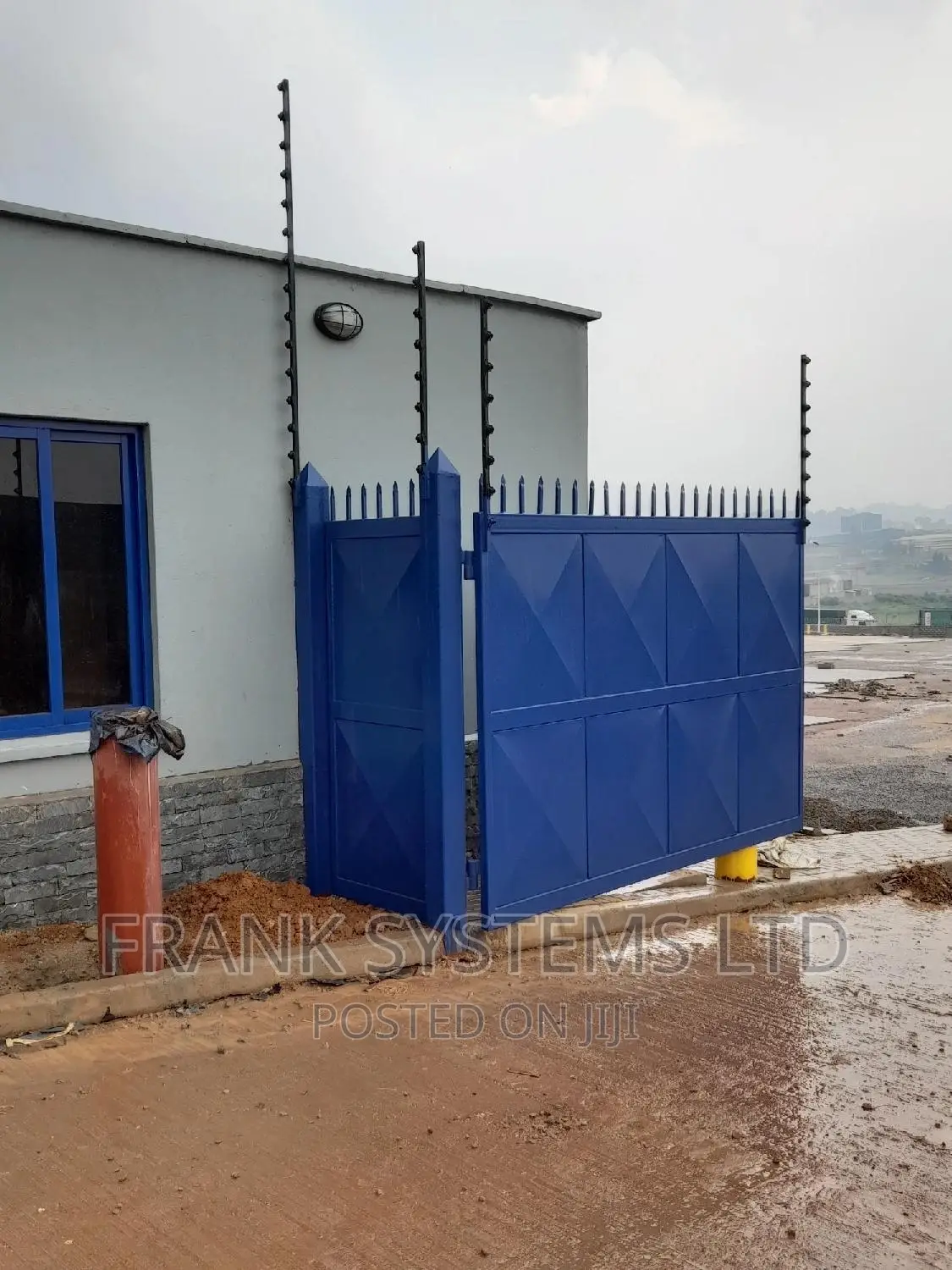 Electric Fence System With Razor Wire 10lines