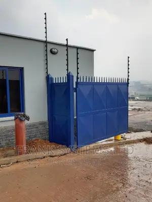 Electric Fence System With Razor Wire 10lines