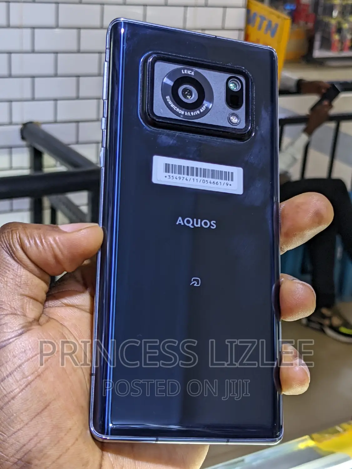 Sharp Aquos R6 128 GB Black