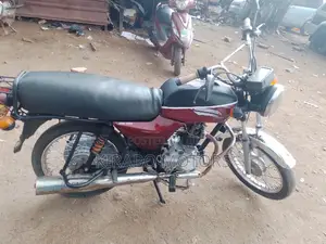 Bajaj Boxer 100 2018 Red