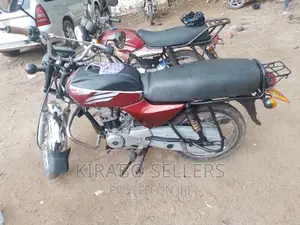 Bajaj Boxer 100 2018 Red
