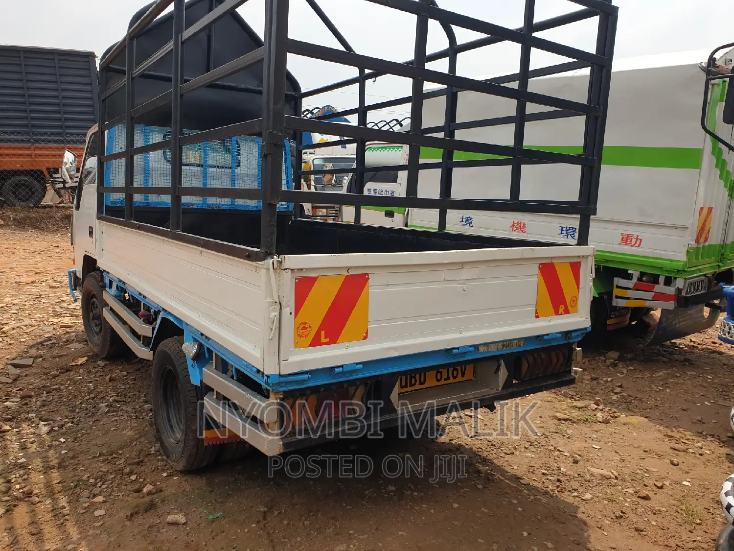 Mitsubishi Canter Short