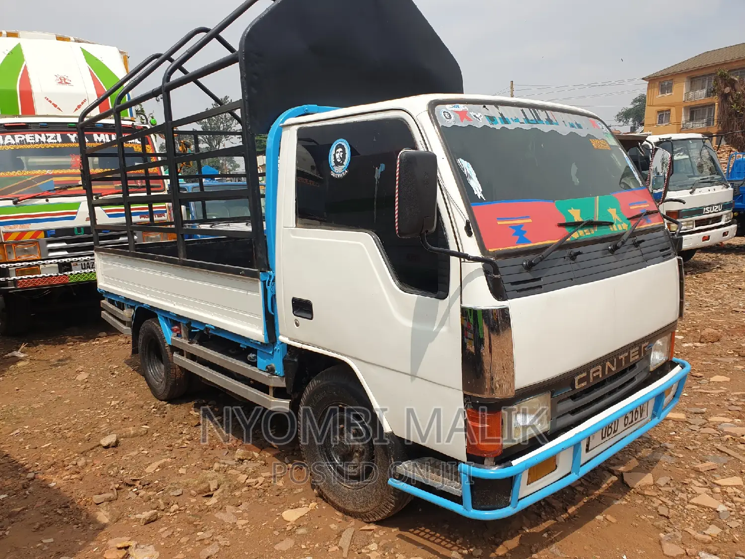 Mitsubishi Canter Short