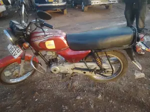 Bajaj Boxer 100 2020 Red