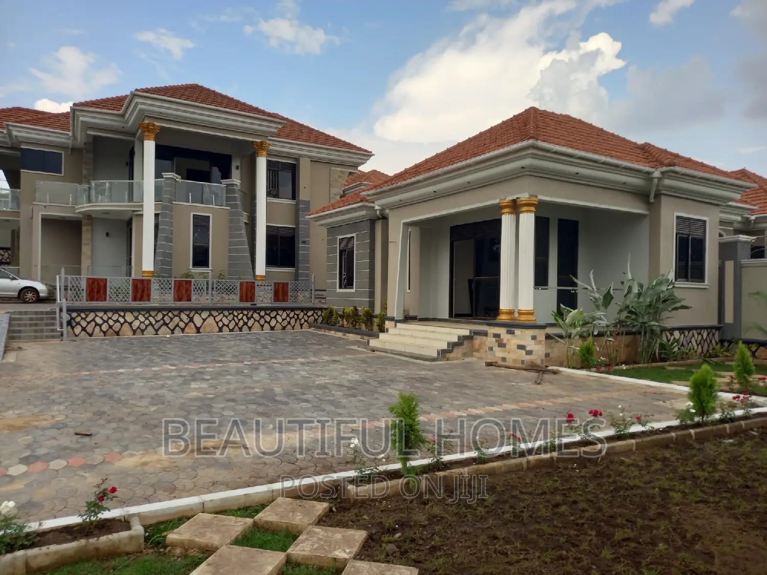 Furnished 6bdrm Duplex in Kira Mamerito Lane for sale