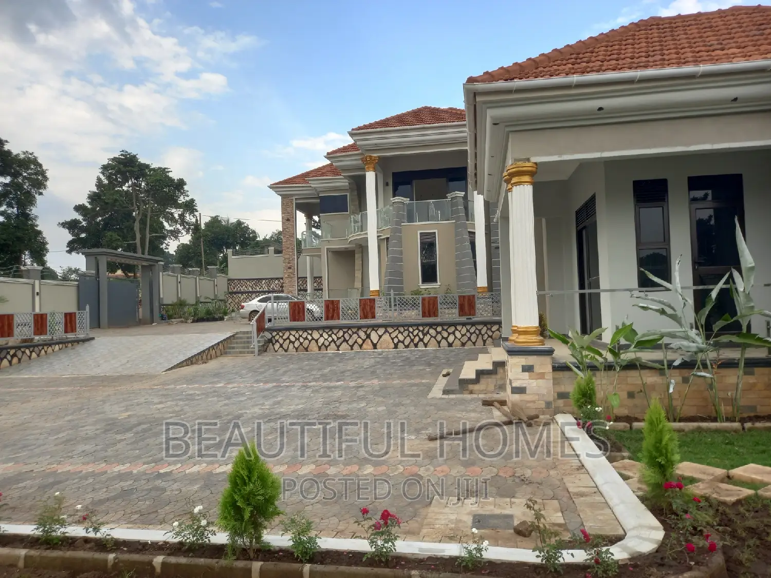 Furnished 6bdrm Mansion in Kira for sale