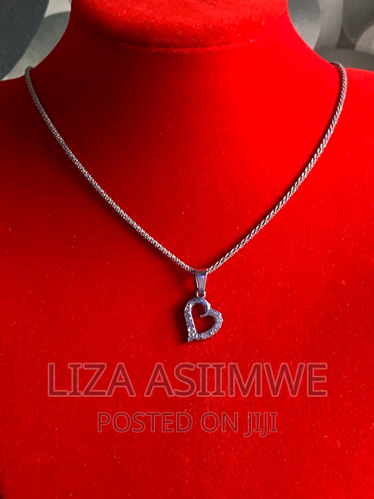 Lady’S Simple Necklaces Available