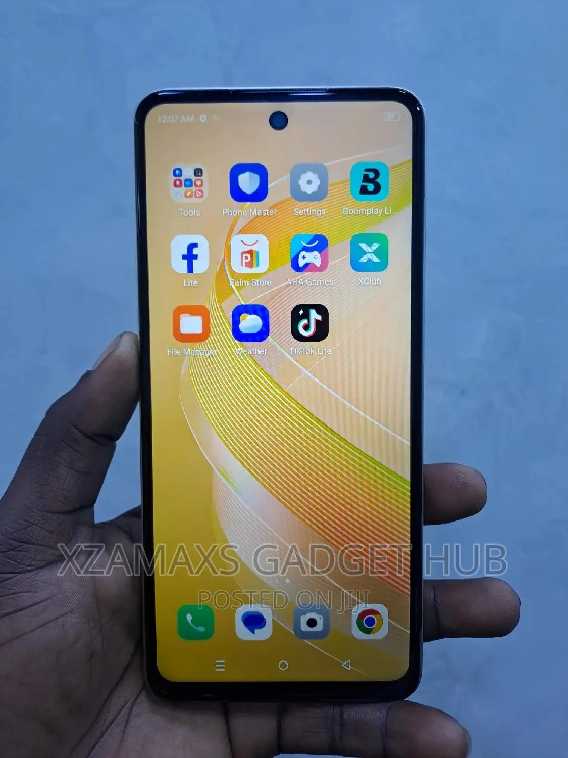 New Infinix Smart 8 64 GB Gold