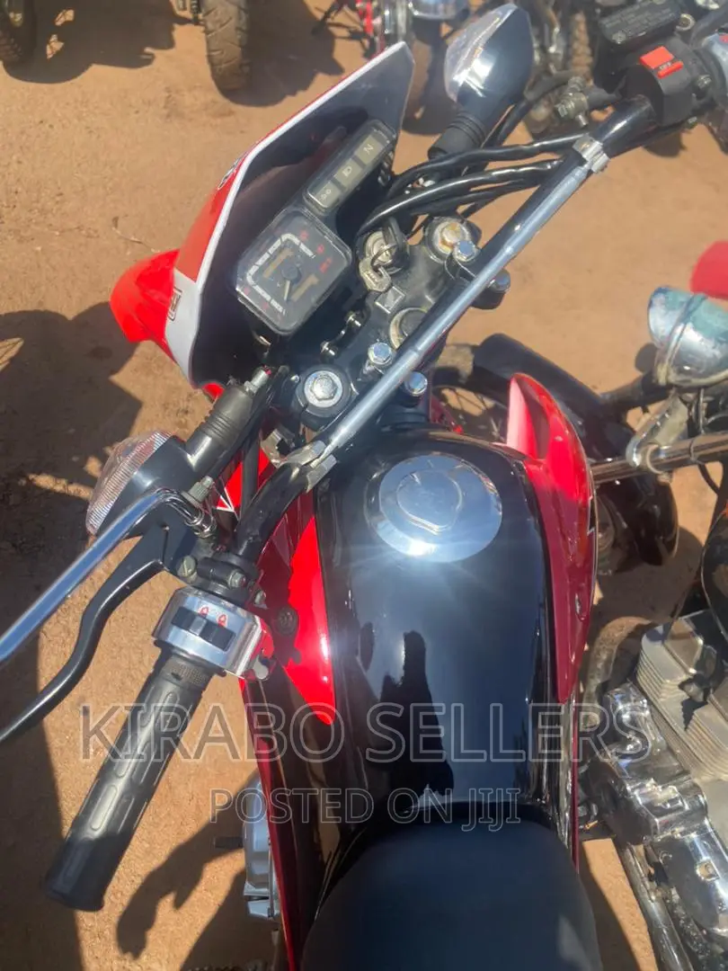 Honda RC51 2020 Red