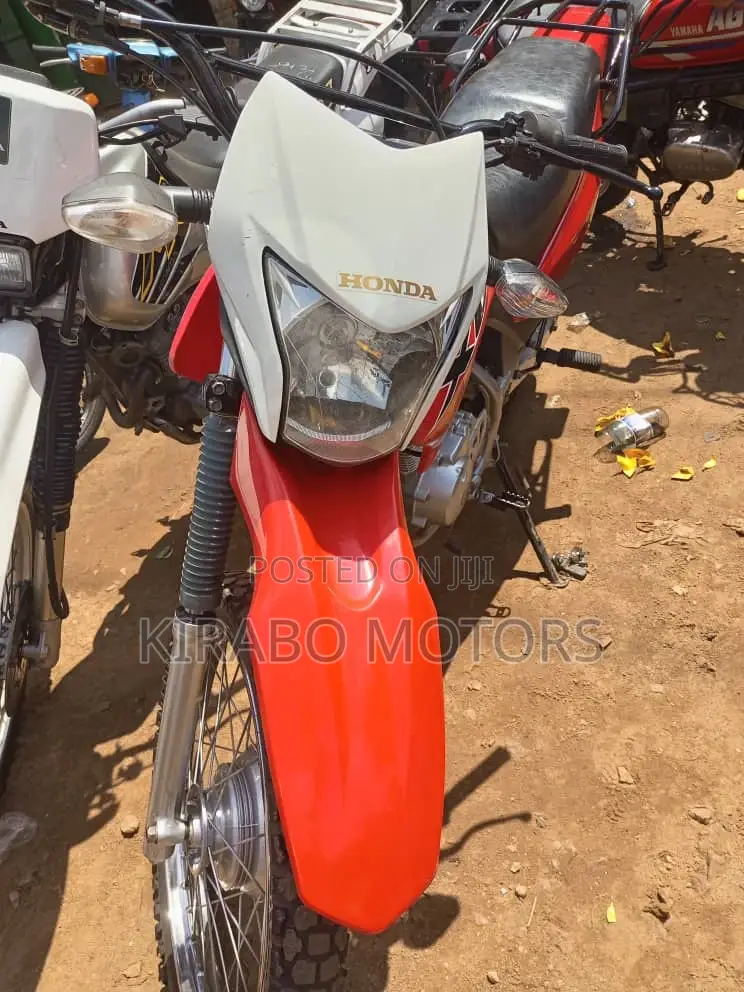 Honda RC51 2020 Red