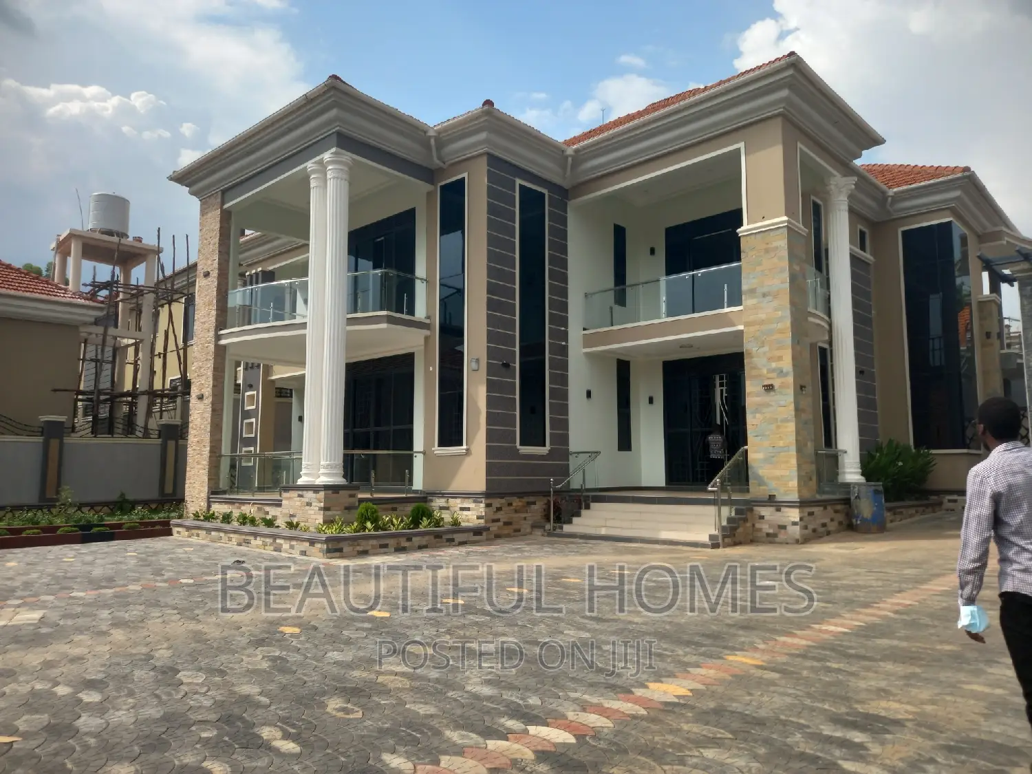 Furnished 6bdrm Mansion in Kira Tarmacked Lane, Nakawa for sale