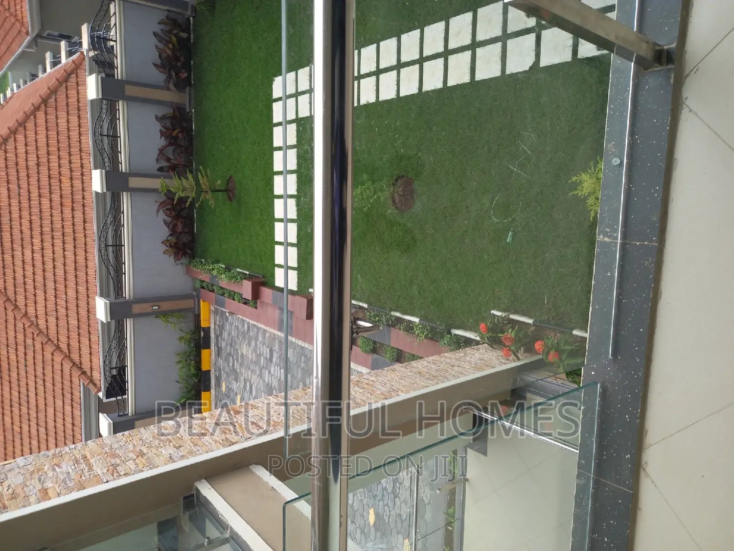Furnished 6bdrm House in Kira Diplomat for sale