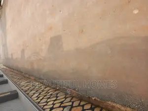 Furnished 6bdrm Duplex in Kira for sale