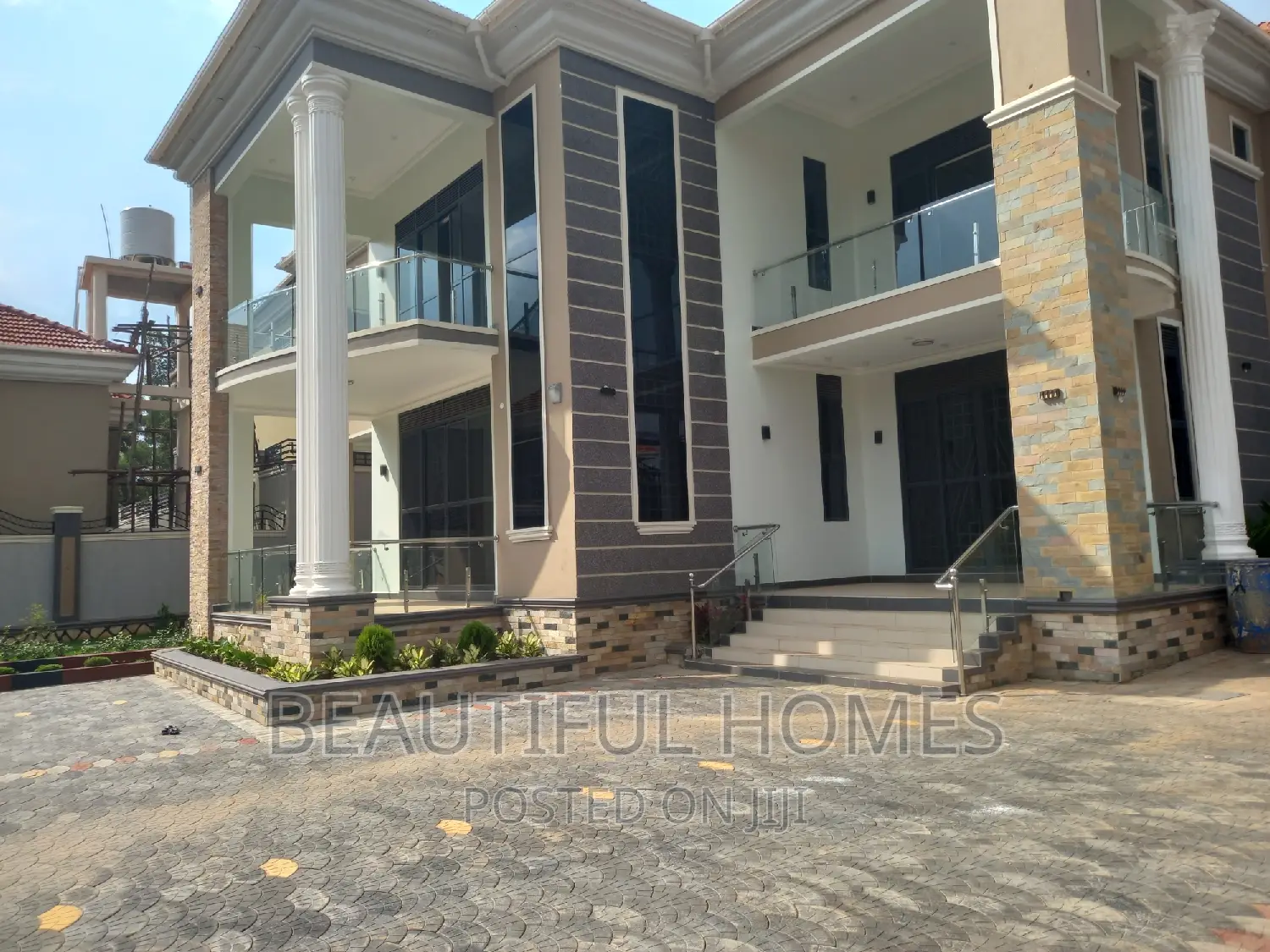 Furnished 6bdrm Mansion in Kira Along Mamerito for sale