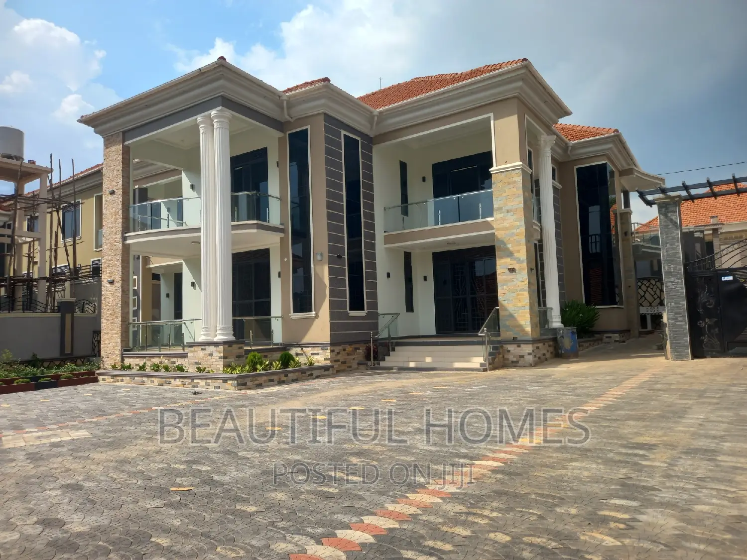 Furnished 6bdrm Mansion in Kira Posh Mamerito for sale