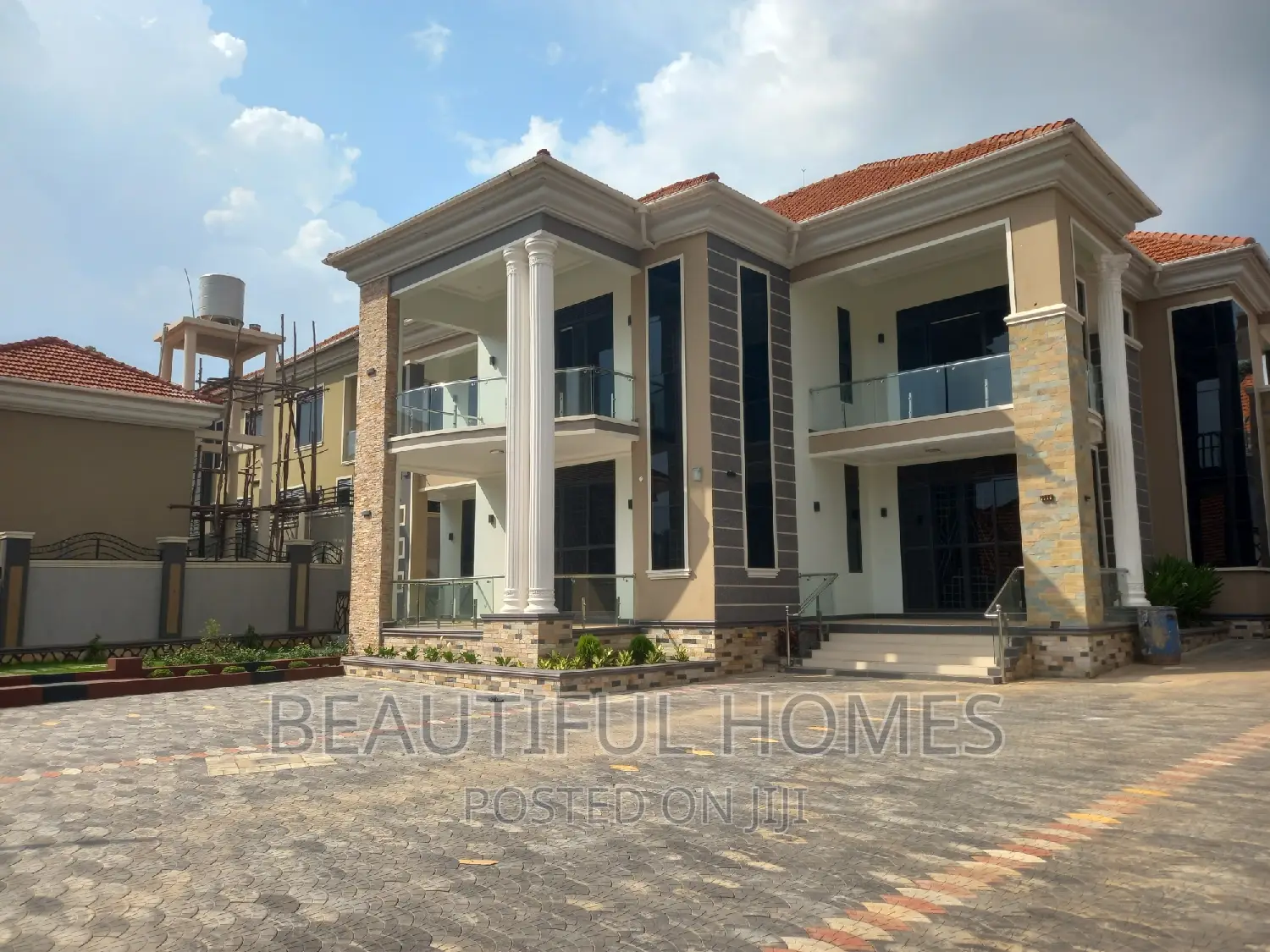 Furnished 6bdrm Mansion in Kira Posh Mamerito for sale