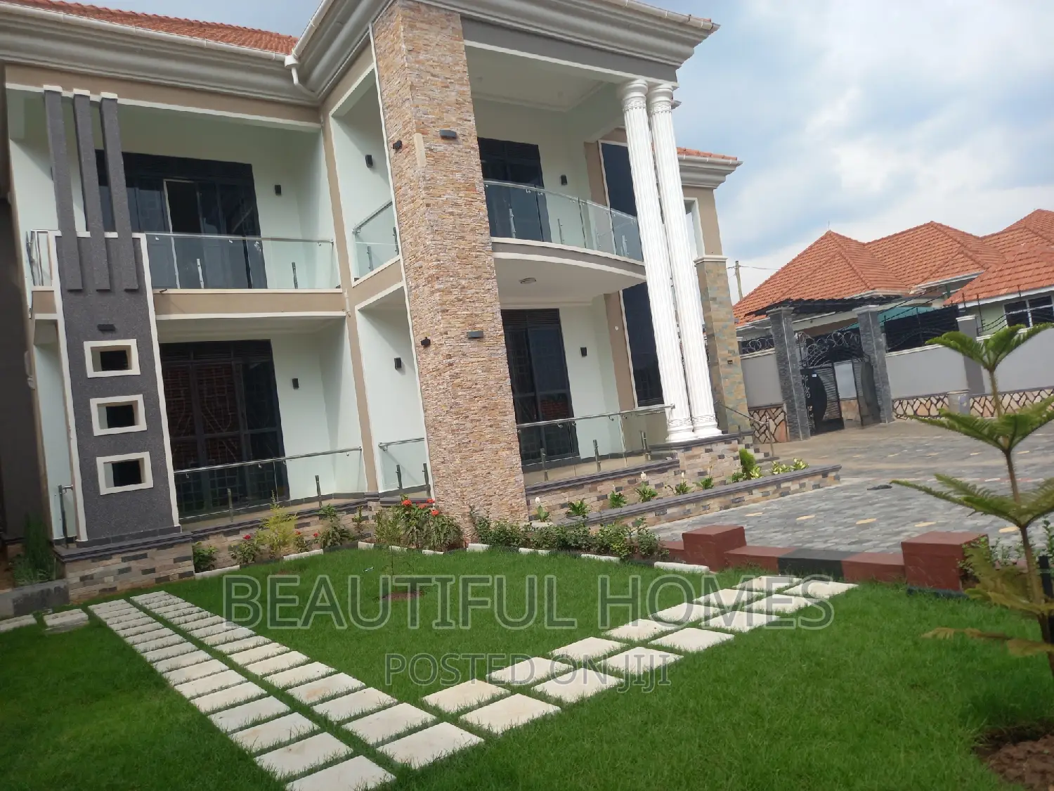 Furnished 6bdrm Mansion in Kira Posh Mamerito for sale