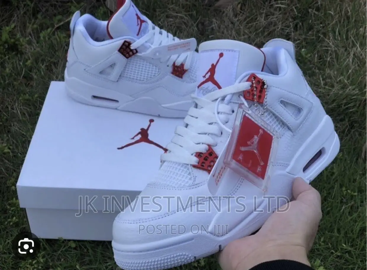 Air Jordan 4 Retro Sneakers