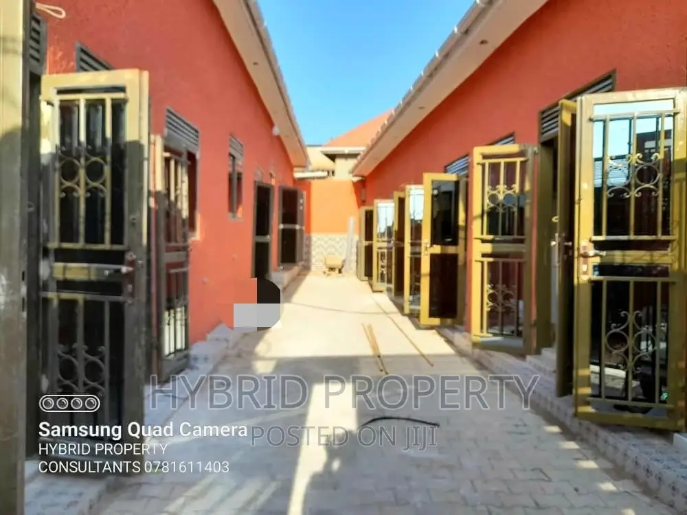 10bdrm Apartment in Kasubi~Kawaala Along, Rubaga for sale