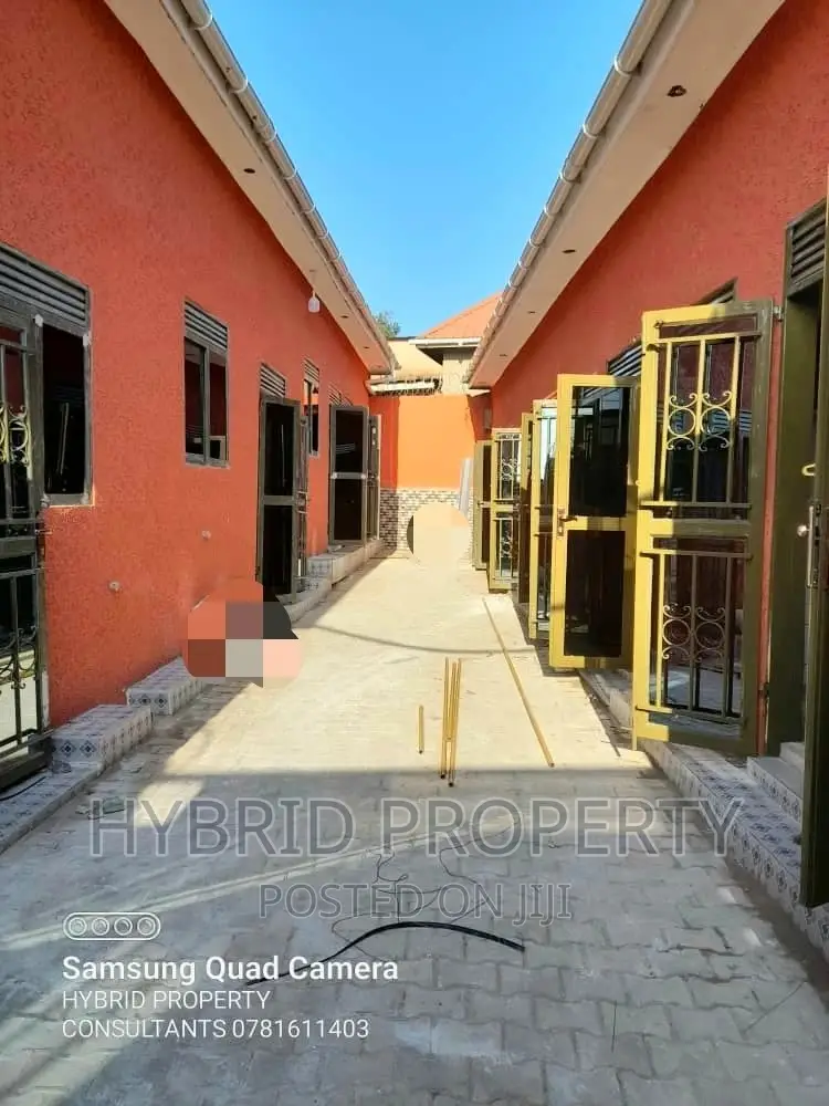 10bdrm Apartment in Kasubi~Kawaala Along, Rubaga for sale